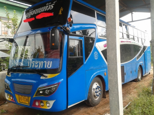 รถบัส EH700 168แรง ยาว12ม.เบาะ32 47ที่นั้ง ราคาต่อรองใด้ครับ