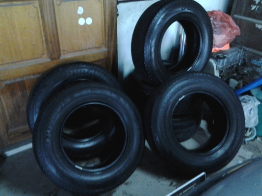 ยาง 215/70/15 ดอกหนาๆนุ่มๆ ยาง 215/70/15 ดอกหนาๆนุ่มๆ