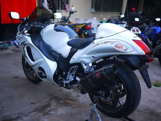 ขายhayabusa ปี2011สภาพสวยกริ๊ปไร้ริ้วรอยไม่มีล้ม รถวิ่ง6000โลทะเบียนราคา 650000