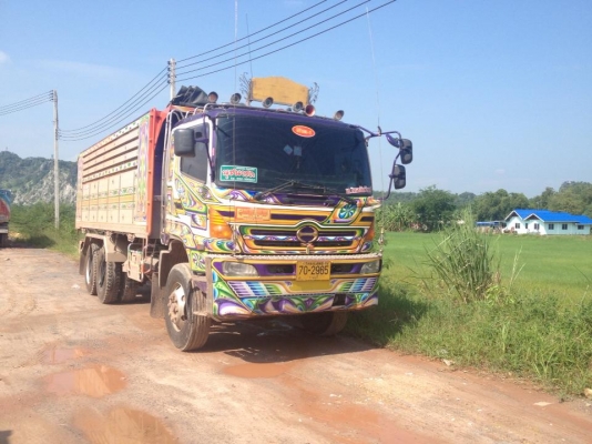 ขาย ฮีโน๋ ปี50  โทร081-9446329 เสี๋ยต่าย รถบ้าน จิราพร