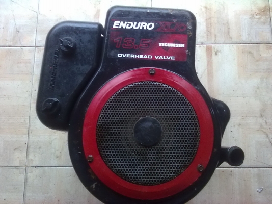 เครื่องรถตัดหญ้านั่งขับ 13.5 Hp สตาร์ทมือ เครื่องแน่น