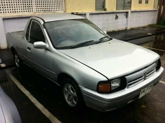 Nissan NV สภาพดี รถสวย พร้อมใช้งาน