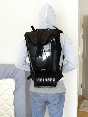 กระเป๋า boblbee megalopolis aero carbonของแท้ หายากคับ สภาพดี สวย เงา มีบรอคหลัง กระเป๋ากันน้ำได้ มีตำหนินิดหน่อยตามรุปคับ ราคา 9900บาท