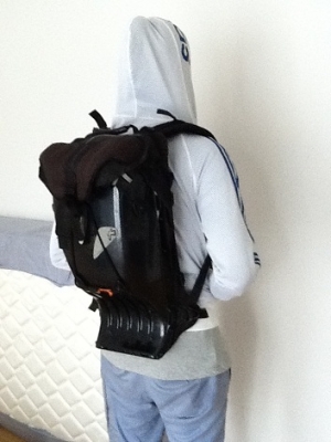 กระเป๋า boblbee megalopolis aero carbonของแท้ หายากคับ สภาพดี สวย เงา มีบรอคหลัง กระเป๋ากันน้ำได้ มีตำหนินิดหน่อยตามรุปคับ ราคา 9900บาท