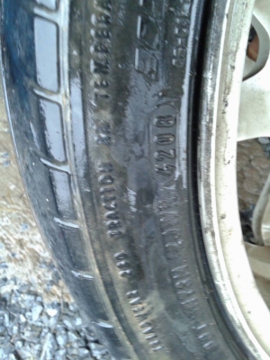 แม็กขอบ 17  พร้อมยาง 205 45 ปี 08  1ชุด