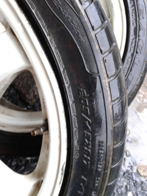 แม็กขอบ 17  พร้อมยาง 205 45 ปี 08  1ชุด