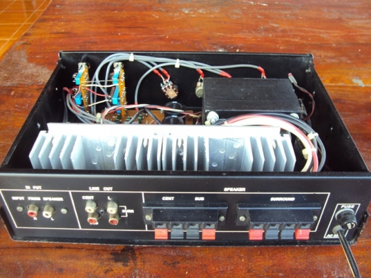 ขาย เครื่องขยายเสียง 65 X 4 W.