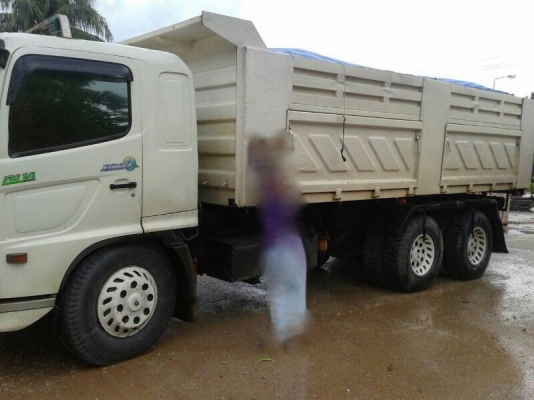 รถฮีโน่ 10 ล้อดั้ม FM1J 260 แรงม้า ปี 47  ( รถวิ่ง 35x,xxx กม. )  สนใจติดต่อ 081 - 6079515