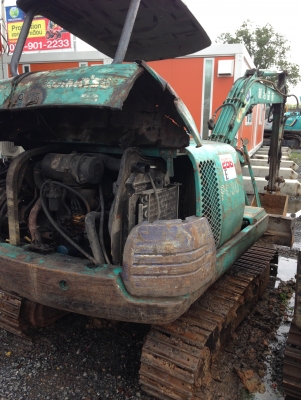 KOMATSU PC30-7 เก่าไทย ขายตามสภาพนะครับ KOMATSU PC30-7 เก่าไทย ขายตามสภาพนะครับ