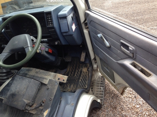 หัวเก๋ง isuzu NKR ตาหวาน