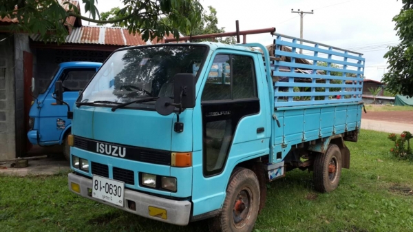 NKR  55 EM 1 เครื่อง88  4JB 1