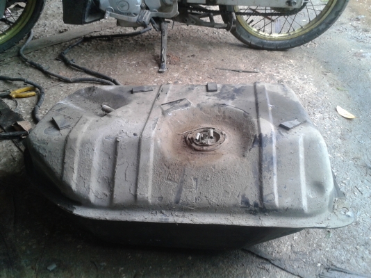 ถังน้ำมันเปอร์โย 305 ถังน้ำมันเปอร์โย 305