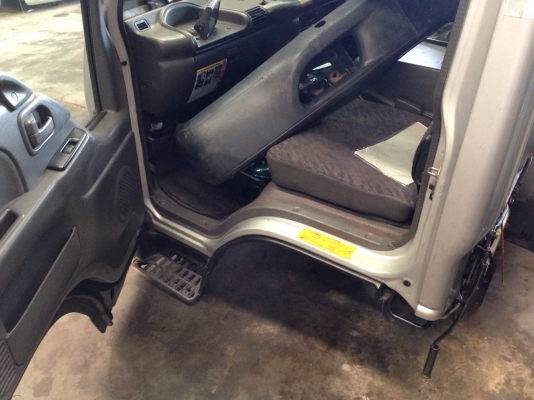 หัวเก๋ง isuzu NPR การ์ตูน