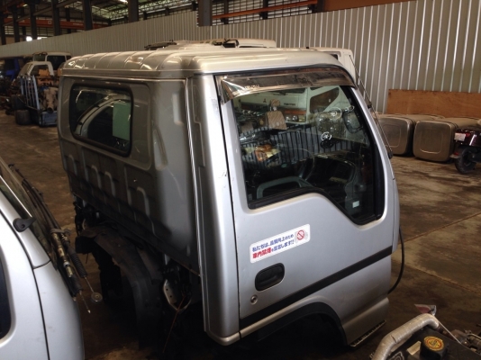 หัวเก๋ง isuzu NPR การ์ตูน