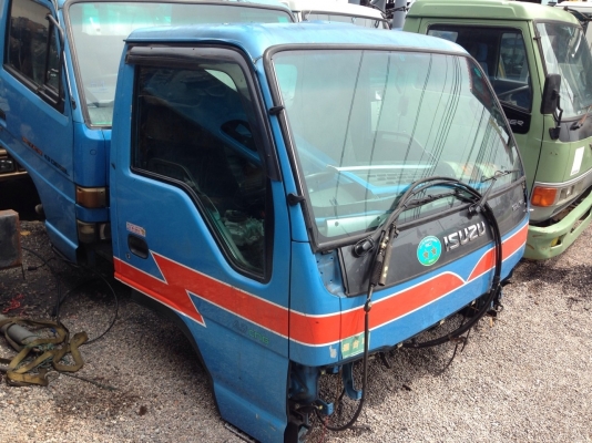 หัวเก๋ง isuzu NPR การ์ตูน