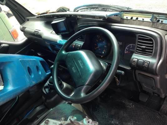 หัวเก๋ง isuzu NPR การ์ตูน