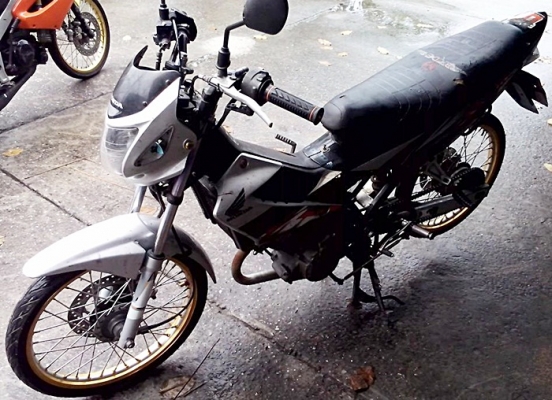 Sonic ตัวเก่าปี 45 (ไม่โอน)