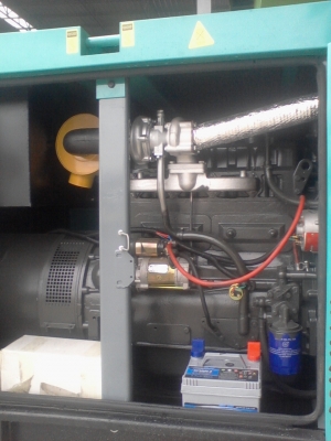 ขายเครื่องปั่นไฟใหม่นำเข้า ASHITA-50 KVAราคา185000บาท(0801153032)