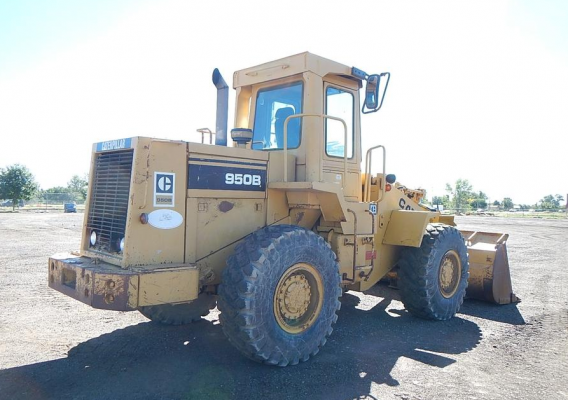 รถตักล้อยางสวยๆ 950B รถตักล้อยางสวยๆ 950B