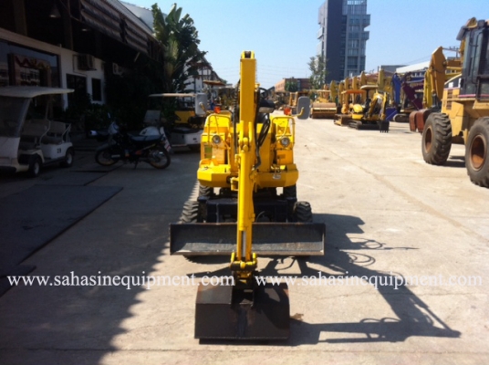 รถขุดล้อยาง PW05 S/N 11XX รถนอก นำเข้าสภาพดี บจก.สหสินอีควิปเม้นท์ โทร.081-5851880, 02-5168100-1 www.sahasinequipment.com รถขุดล้อยาง PW05 S/N 11XX รถนอก นำเข้าสภาพดี บจก.สหสินอีควิปเม้นท์ โทร.081-5851880, 02-5168100-1 www.sahasinequipment.com