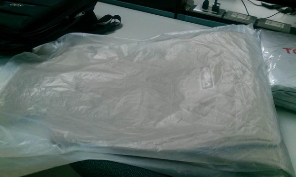 พรมรถยนต์ ผ้าใบคลุมรถแท้ศูนย์ครับ