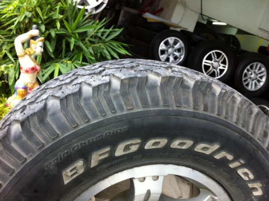 ขายยาง bf all 31x10.50-ขอบ15 ยางปี10