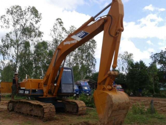 ขายแบคโฮ KOBELCO SK200-2