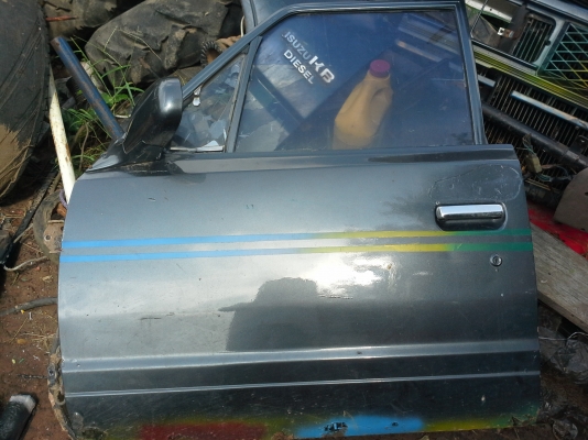 ขายประตูดัสสัน720หูช้างอุปกรณ์ครบมีบานพับด้วย+ไฟหน้าพร้อมเบ้าไฟเลี้ยวแถมกระจังสวยๆ1ตัว3800- ขายประตูดัสสัน720หูช้างอุปกรณ์ครบมีบานพับด้วย+ไฟหน้าพร้อมเบ้าไฟเลี้ยวแถมกระจังสวยๆ1ตัว3800-