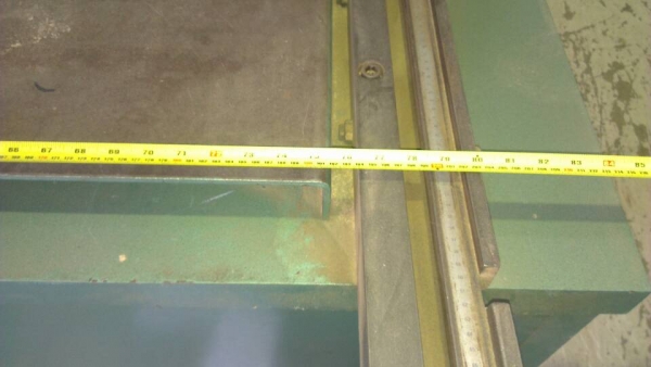 เครื่องตัดแผ่นเหล็ก KOMATSU รุ่น SHS6*205