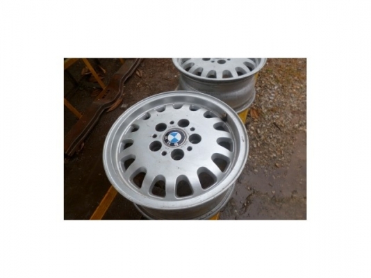 ล้อแม็ก เดิม bmw.  15" พร้อมยาง