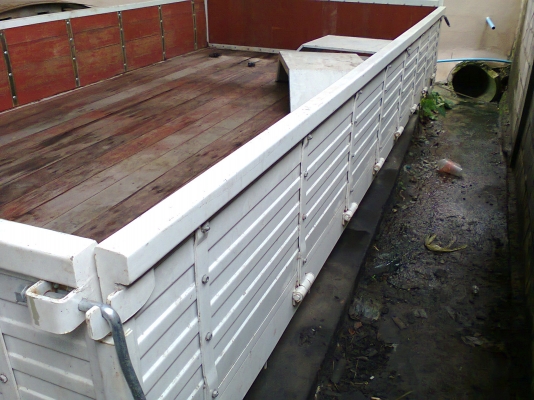 กระบะคาร์โก้ 6 ล้อ ยาว 4.30 เมตร  ขายถูกๆๆๆ