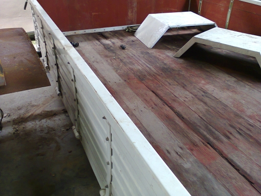 กระบะคาร์โก้ 6 ล้อ ยาว 4.30 เมตร  ขายถูกๆๆๆ