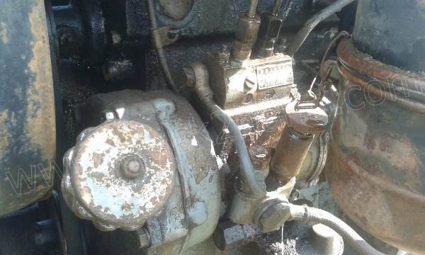 รถไถ TAISHAN เครื่อง 24 แรงม้า 2 สูบ