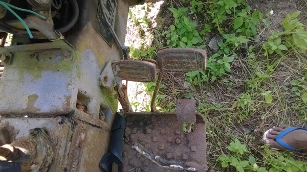 รถไถ TAISHAN เครื่อง 24 แรงม้า 2 สูบ