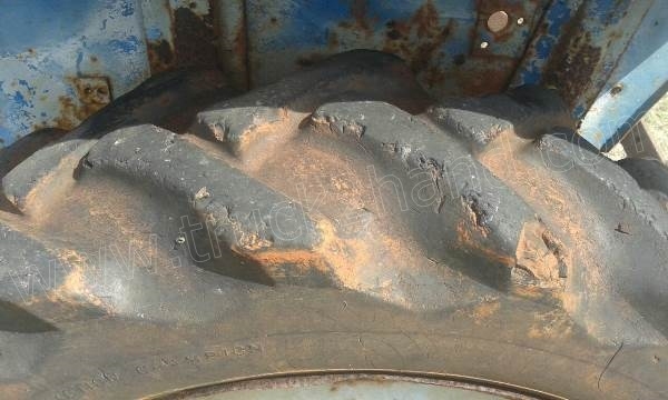 รถไถ TAISHAN เครื่อง 24 แรงม้า 2 สูบ