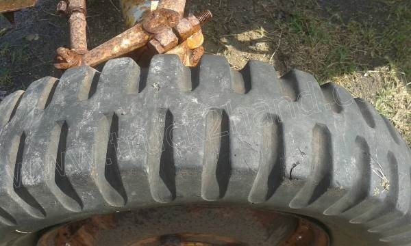 รถไถ TAISHAN เครื่อง 24 แรงม้า 2 สูบ