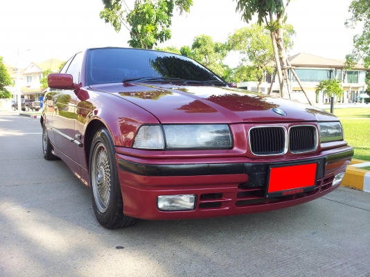 ขายด่วนBMW318ia (4Dr)E36โฉมนกแก้ว เครื่องM43 ติดแก๊สLPGประหยัดมาก