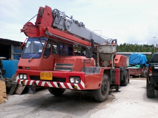 ขายรถเครน 11 ตัน KATO มีทะเบียน รถพร้อมใช้งาน