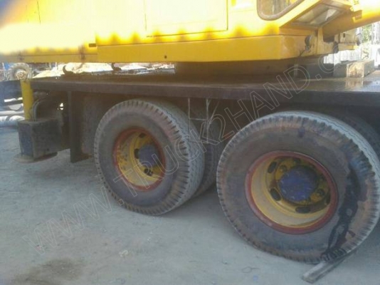 รถเครน 25 ตัน  ยี่ห้อ NISSAN รุ่น MK30M