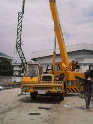 รถเครน 25 ตัน  ยี่ห้อ NISSAN รุ่น MK30M