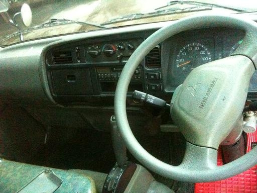 ขาย รถบรรทุก มิชูบิชิ CANTER  6ล้อ เล็ก  เครื่อง 4M51 AUTO