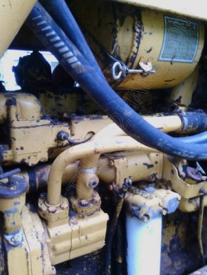 รถแทรกเตอร์ตีนตะขาบ แบบ D4E00497