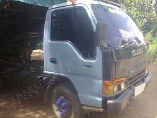 รถบรรทุก 6 ล้อดั๊มพ์  ยี่ห้อ ISUZU  120 แรงม้า
