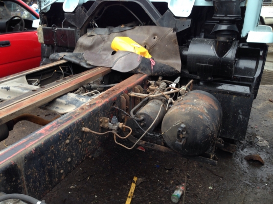 ขาย 6 ล้อ  อีซูซุ FTR เครื่อง 160 แรง  ยาว 7 เมตร