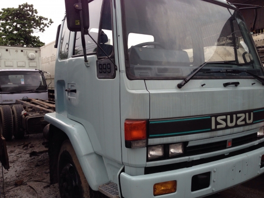 ขาย 6 ล้อ  อีซูซุ FTR เครื่อง 160 แรง  ยาว 7 เมตร