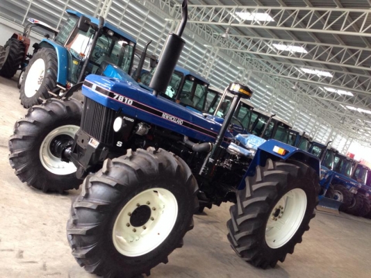 FORD 7810 4WD Cararo