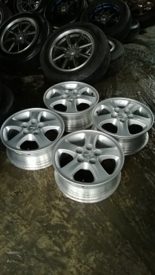 ขายล้อขอบ15 5 รู114 ชุดละ2800