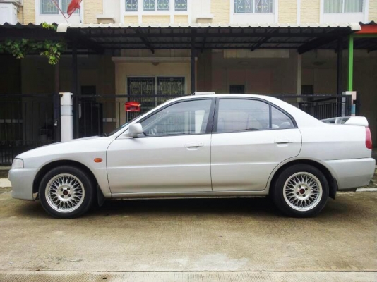 ขาย รถบ้านใช้เอง  LANCER 1.5 Limited ติดแก๊สหัวฉีด  หน้า-หลังไม่มีชน ไม่จมน้ำ สีสวย  ภาษี57ขับกลับได้เลย