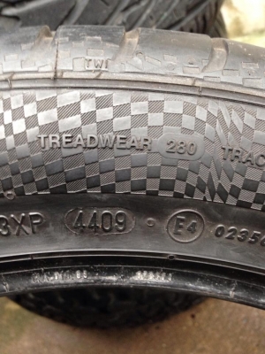 ขายยางContinental 255-45-18 ดอกเต็ม95\%  ถูกๆครับ