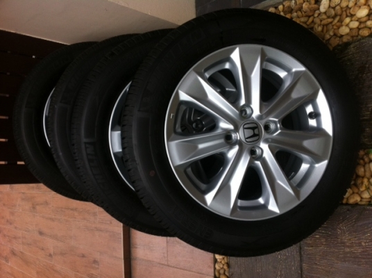 ขายล้อแม็ก ฮอนด้าแจ๊ส ไฮบริด 2013